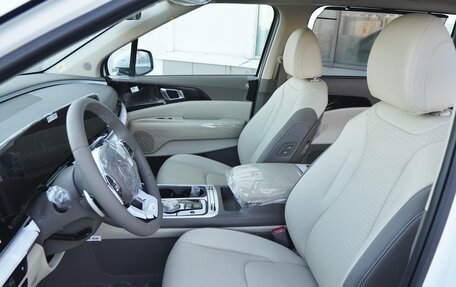 KIA Carnival, 2024 год, 8 910 000 рублей, 17 фотография