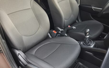 KIA Rio III рестайлинг, 2016 год, 990 000 рублей, 30 фотография