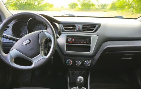 KIA Rio III рестайлинг, 2016 год, 990 000 рублей, 33 фотография