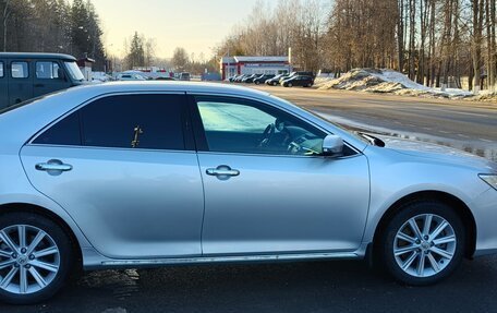 Toyota Camry, 2013 год, 1 950 000 рублей, 4 фотография