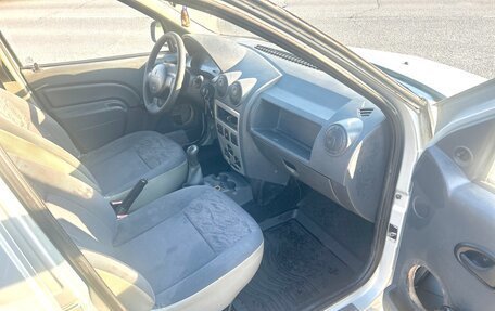 Renault Logan I, 2006 год, 155 000 рублей, 8 фотография