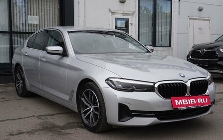 BMW 5 серия, 2020 год, 4 197 000 рублей, 3 фотография