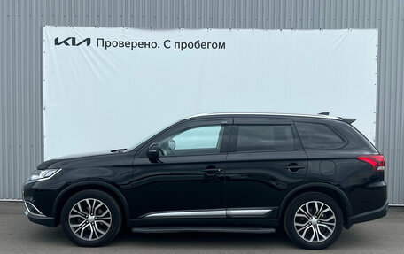 Mitsubishi Outlander III рестайлинг 3, 2018 год, 2 080 000 рублей, 4 фотография