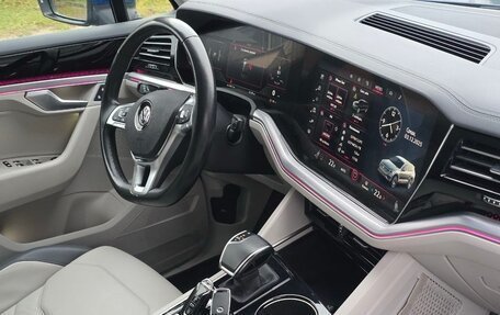 Volkswagen Touareg III, 2019 год, 4 950 000 рублей, 8 фотография