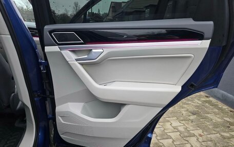 Volkswagen Touareg III, 2019 год, 4 950 000 рублей, 16 фотография