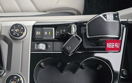Volkswagen Touareg III, 2019 год, 4 950 000 рублей, 9 фотография