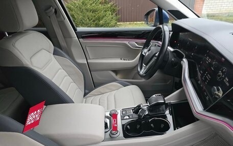 Volkswagen Touareg III, 2019 год, 4 950 000 рублей, 11 фотография