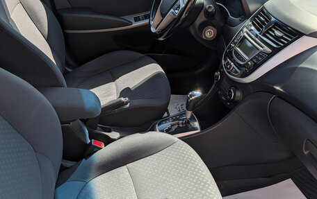 Hyundai Solaris II рестайлинг, 2014 год, 980 000 рублей, 9 фотография