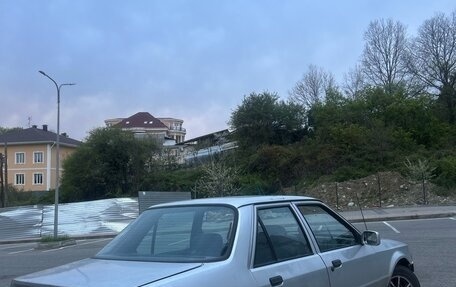 Ford Orion II, 1988 год, 65 000 рублей, 2 фотография