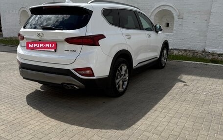 Hyundai Santa Fe IV, 2019 год, 2 800 000 рублей, 4 фотография