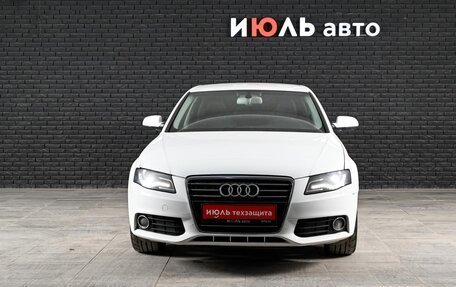 Audi A4, 2010 год, 850 000 рублей, 2 фотография