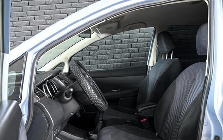 Nissan Tiida, 2011 год, 750 000 рублей, 10 фотография