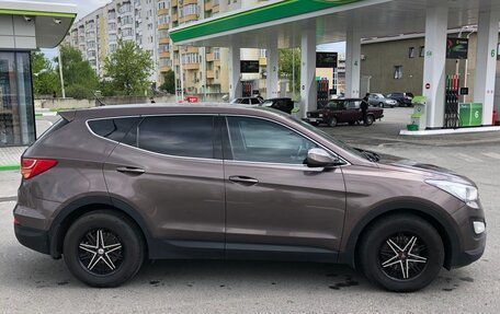 Hyundai Santa Fe III рестайлинг, 2013 год, 1 599 999 рублей, 4 фотография