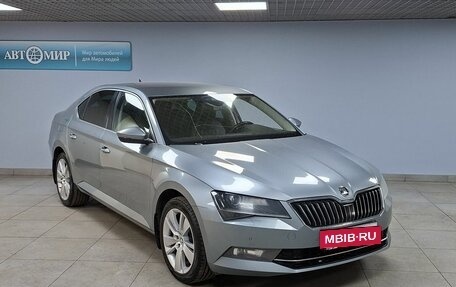 Skoda Superb III рестайлинг, 2019 год, 2 138 000 рублей, 3 фотография