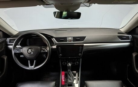 Skoda Superb III рестайлинг, 2019 год, 2 138 000 рублей, 18 фотография