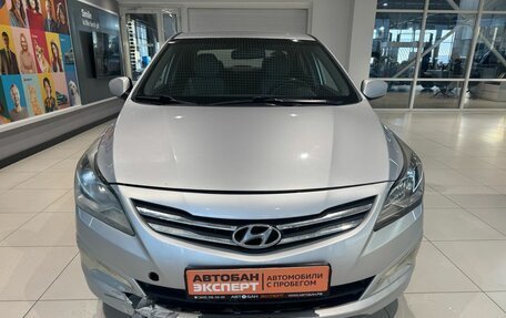Hyundai Solaris II рестайлинг, 2015 год, 649 000 рублей, 2 фотография