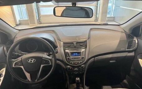 Hyundai Solaris II рестайлинг, 2015 год, 649 000 рублей, 14 фотография