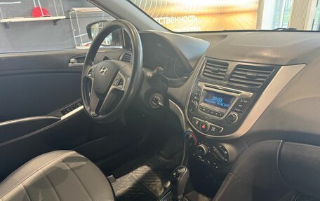 Hyundai Solaris II рестайлинг, 2015 год, 649 000 рублей, 19 фотография