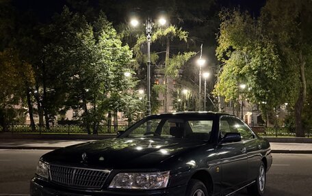 Nissan Laurel VIII, 2000 год, 750 000 рублей, 1 фотография