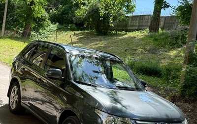 Mitsubishi Outlander III рестайлинг 3, 2013 год, 1 390 000 рублей, 1 фотография