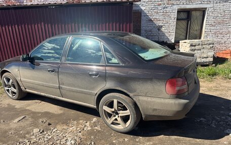 Audi A4, 2000 год, 600 000 рублей, 12 фотография