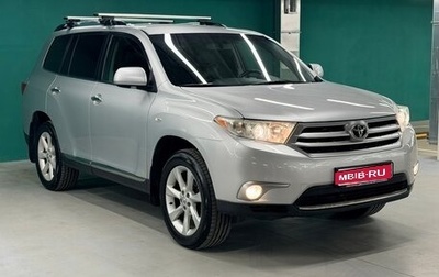 Toyota Highlander III, 2011 год, 1 950 000 рублей, 1 фотография