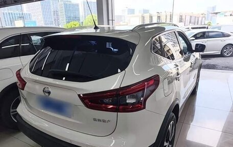 Nissan Qashqai, 2022 год, 1 600 006 рублей, 6 фотография