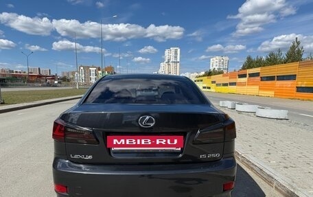 Lexus IS II рестайлинг 2, 2006 год, 1 040 000 рублей, 4 фотография