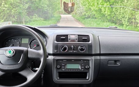 Skoda Fabia II, 2011 год, 440 000 рублей, 16 фотография