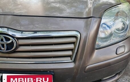 Toyota Avensis III рестайлинг, 2004 год, 530 000 рублей, 9 фотография