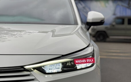 Honda Vezel, 2022 год, 1 600 000 рублей, 5 фотография