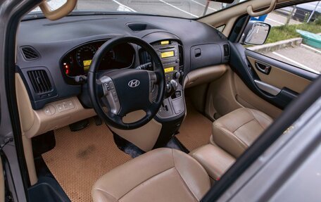 Hyundai Grand Starex Grand Starex I рестайлинг 2, 2011 год, 1 495 000 рублей, 13 фотография