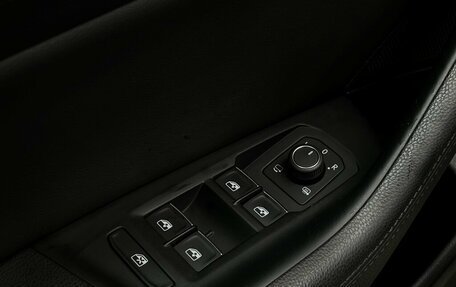 Volkswagen Passat B8 рестайлинг, 2019 год, 2 497 500 рублей, 20 фотография
