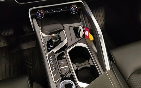 Geely Tugella FY11, 2022 год, 2 995 000 рублей, 14 фотография