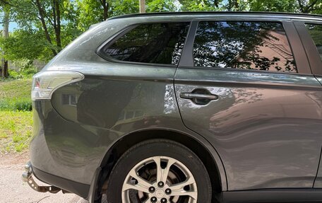 Mitsubishi Outlander III рестайлинг 3, 2013 год, 1 390 000 рублей, 18 фотография