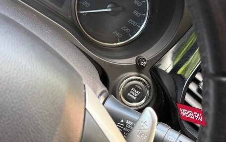 Mitsubishi Outlander III рестайлинг 3, 2013 год, 1 390 000 рублей, 39 фотография