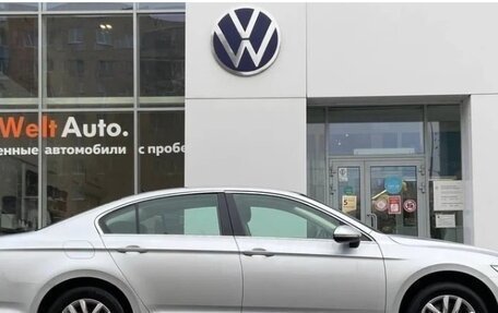 Volkswagen Passat B8 рестайлинг, 2018 год, 2 380 000 рублей, 4 фотография