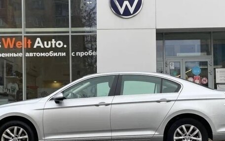 Volkswagen Passat B8 рестайлинг, 2018 год, 2 380 000 рублей, 7 фотография