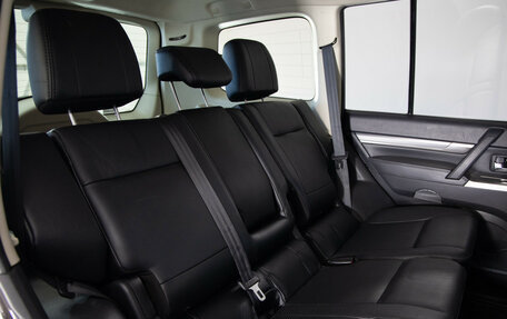 Mitsubishi Pajero IV, 2012 год, 2 099 000 рублей, 19 фотография