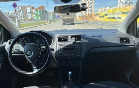 Volkswagen Polo VI (EU Market), 2015 год, 1 200 000 рублей, 10 фотография