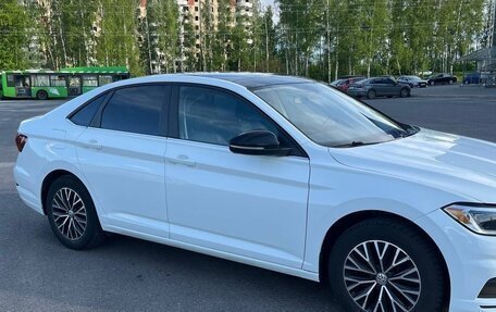 Volkswagen Jetta VII, 2020 год, 1 950 000 рублей, 2 фотография