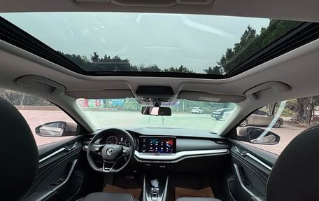 Skoda Octavia IV, 2022 год, 1 840 000 рублей, 11 фотография