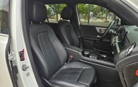 Mercedes-Benz GLB, 2023 год, 3 280 000 рублей, 12 фотография