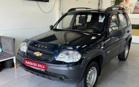 Chevrolet Niva I рестайлинг, 2012 год, 647 000 рублей, 2 фотография