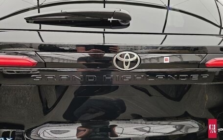 Toyota Highlander, 2026 год, 7 200 000 рублей, 6 фотография