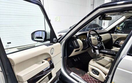 Land Rover Range Rover IV рестайлинг, 2014 год, 3 819 000 рублей, 10 фотография