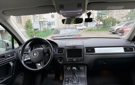 Volkswagen Touareg III, 2017 год, 2 750 000 рублей, 6 фотография