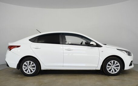 Hyundai Solaris II рестайлинг, 2017 год, 1 250 000 рублей, 4 фотография