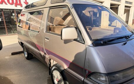 Toyota MasterAce Surf, 1989 год, 700 000 рублей, 17 фотография