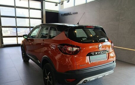 Renault Kaptur I рестайлинг, 2017 год, 1 399 000 рублей, 6 фотография
